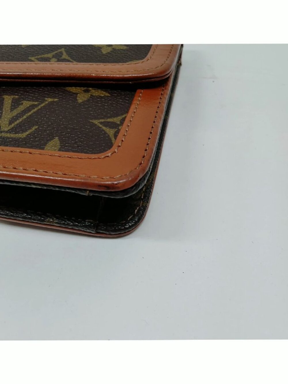 Authentic Louis Vuitton Pochette Dame GM Monogram Clutch - Picture 5 of 9